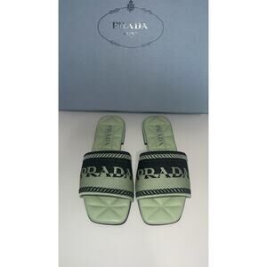 PRADA SLIDES BRAND NEW RETAILS $995